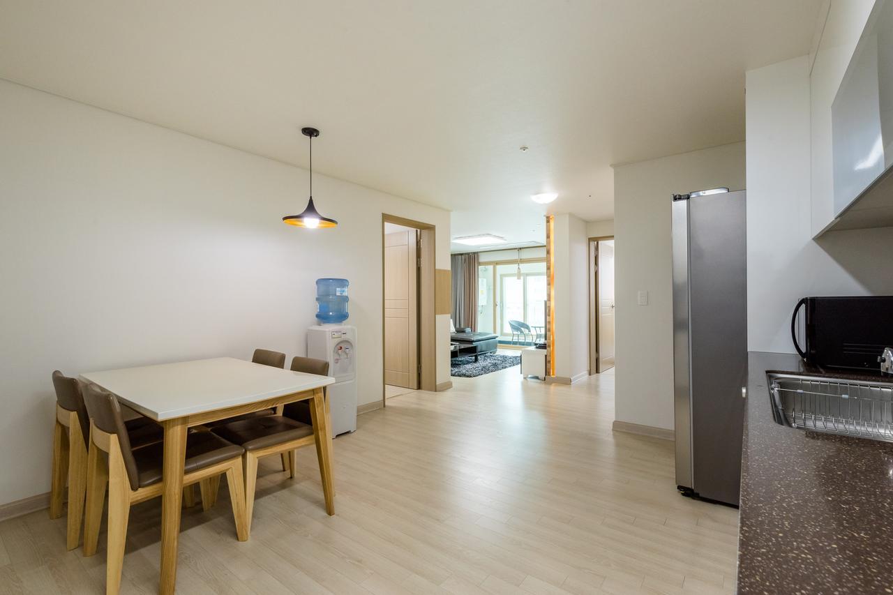 Home Fourest Residence Hotel Okpo Geoje Bagian luar foto